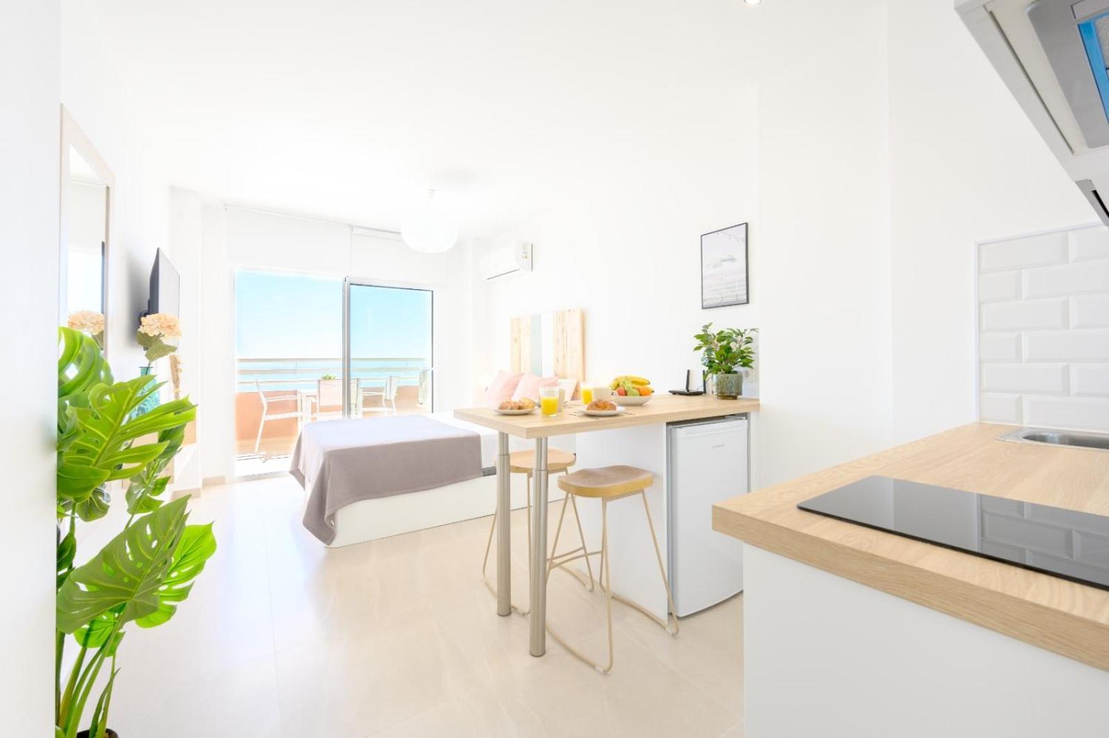 フエンヒロラStella Maris - Amazing Frontal Sea Views With Pool & Terrace By 10Toseaアパートメント エクステリア 写真
